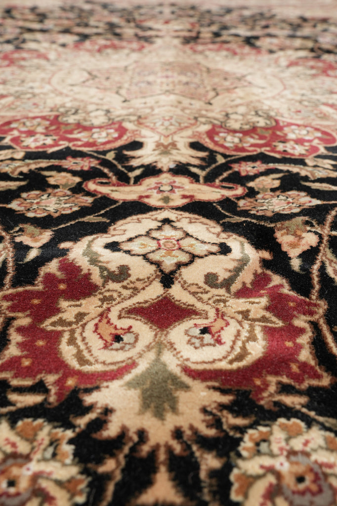 8.6 x 11.6 Elegant Fine Quality Wool and Silk Handmade Rug Black #F-4348