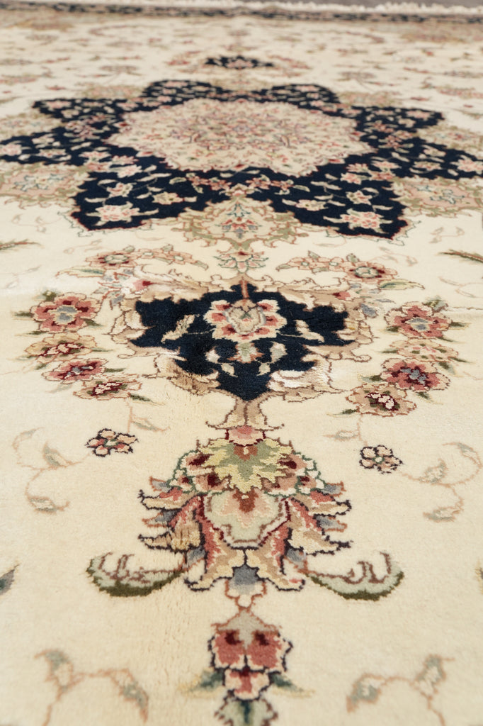 8.6 x 11.8 High Quality Wool And Silk Hand-Knotted Carpet Ivory Black Fancy Rug #F-4350