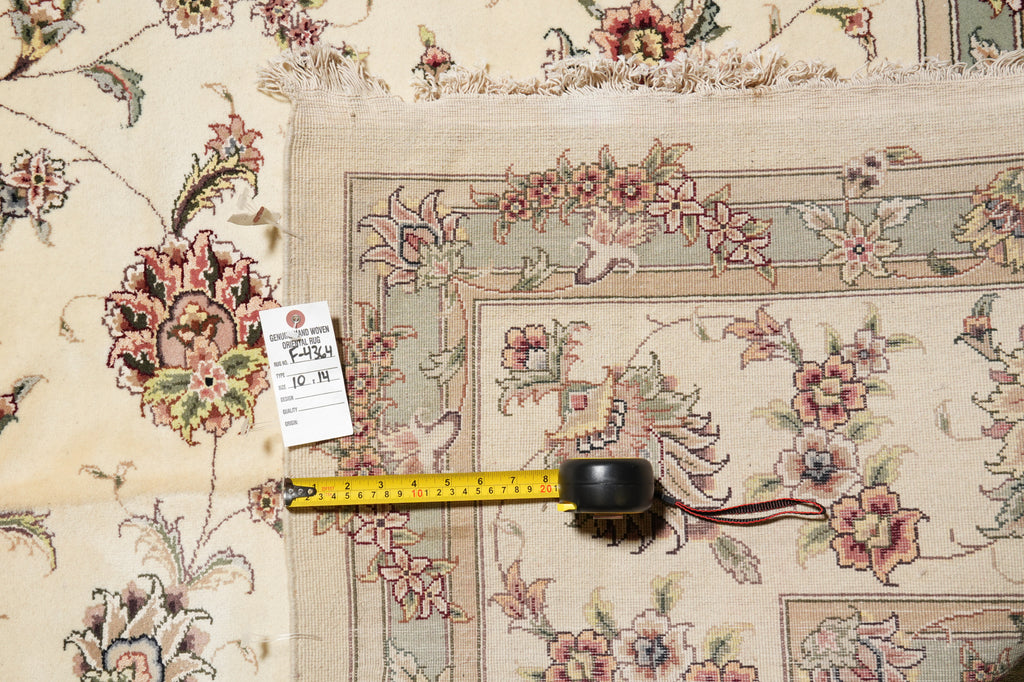 10 x 14  High Quality Wool And SIlk Handmade Rug Light Colors #F-4364