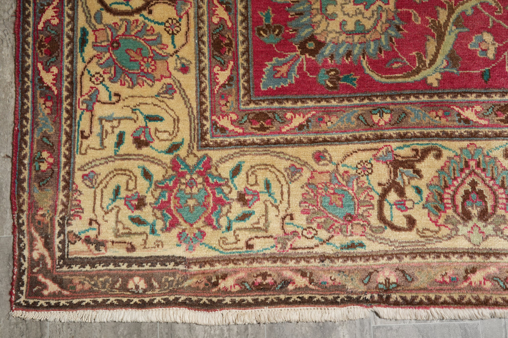 9.3 x 10.4 Squarish Persian Tabriz Rug #PIX-16627