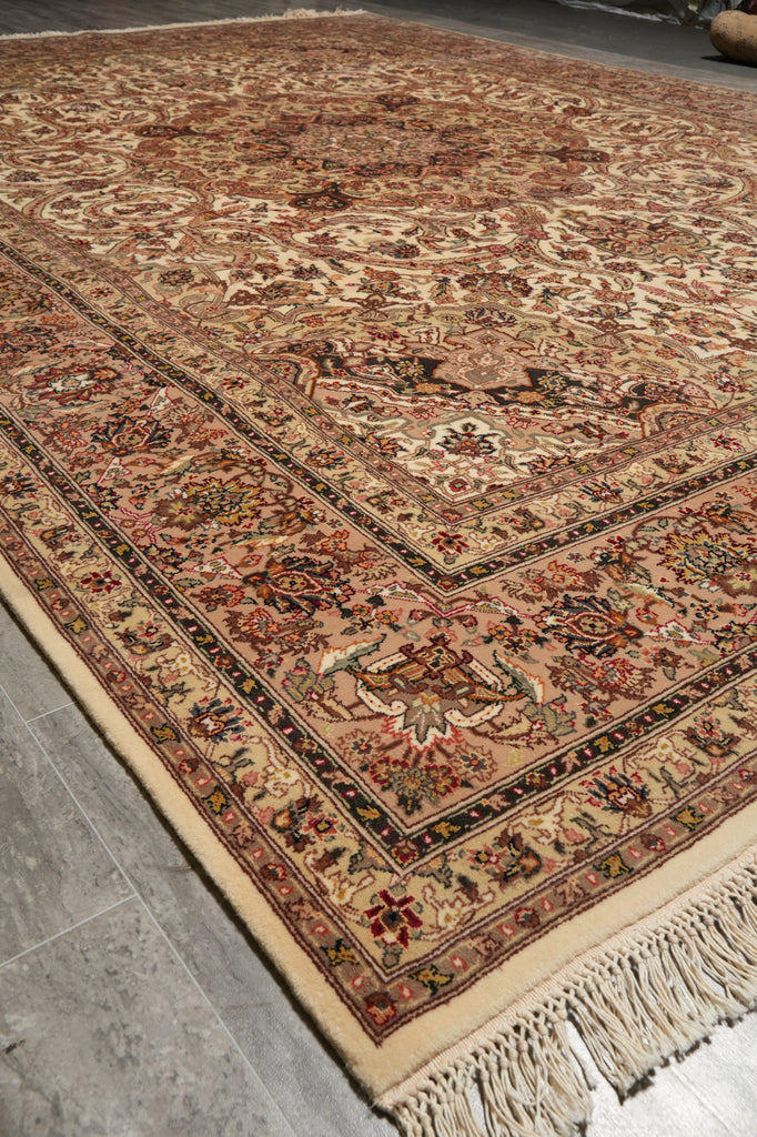8.5 x 11.7 Ivory High End Wool & Silk Sino Tabriz Rug 17448