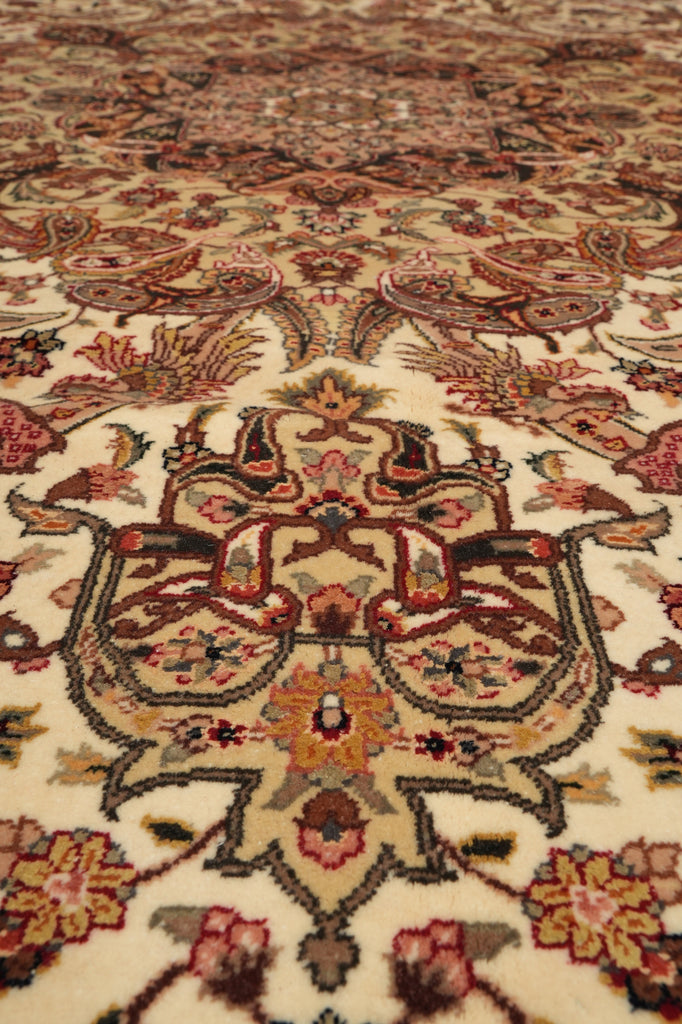8.5 x 11.7 Ivory High End Wool & Silk Sino Tabriz Rug 17448