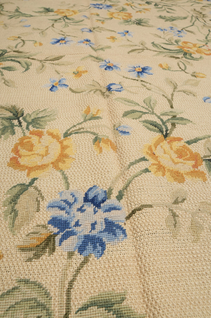 6 x 9 Beige Needlepoint Floral Beautiful Rug 4004
