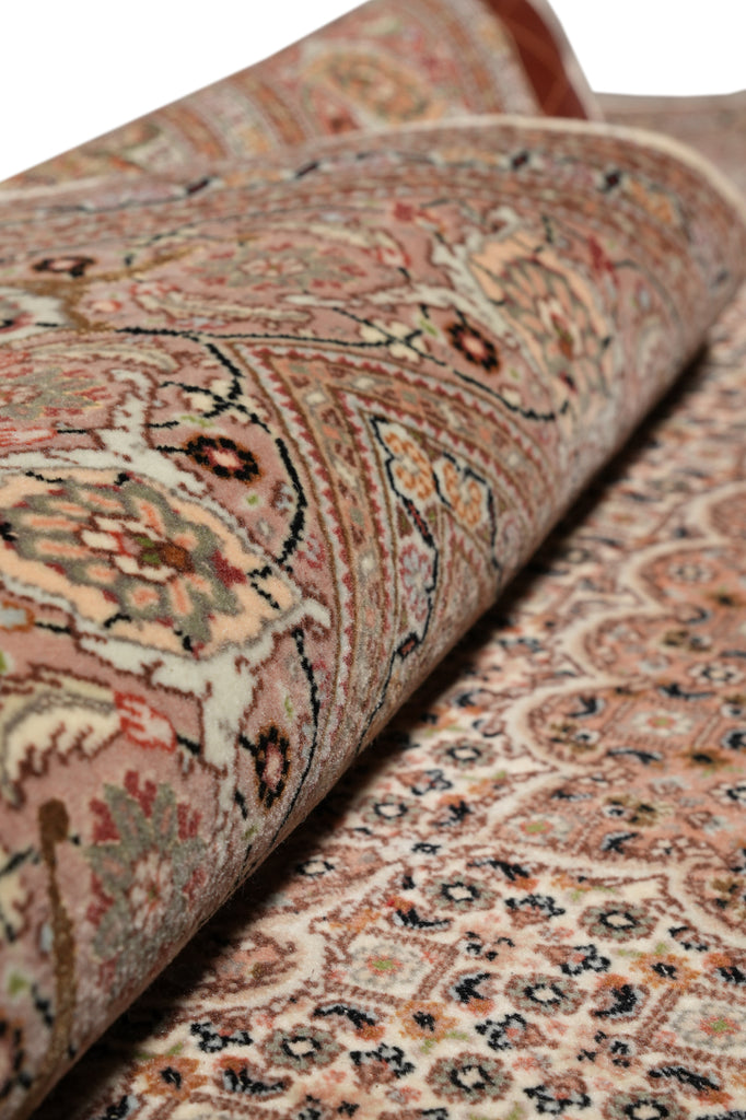 5 x7 Authentic Persian Mahi Tabriz Fine Rug Wool and Silk 400 KPSI #F-4371