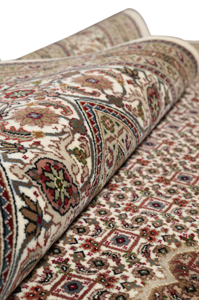 6.8 x 10 High Quality Handmade India Mahi Tabriz Wool and Silk Rug #PIX-43003