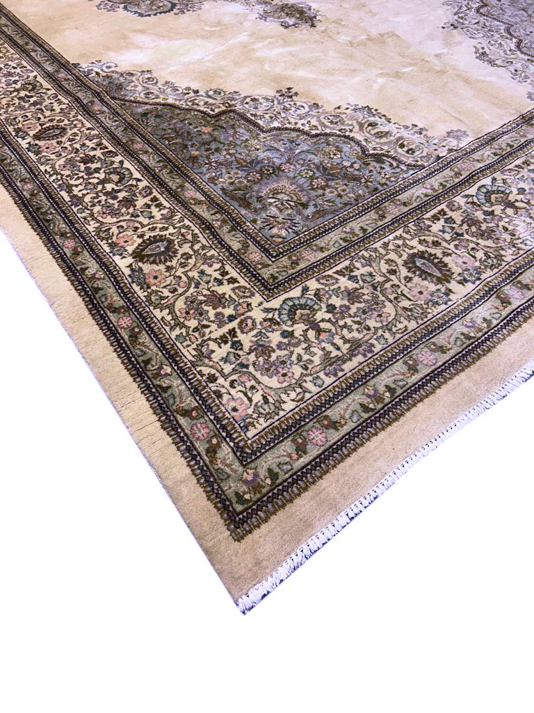 9.3 x 16.6 Large Ivory Semi-Antique Persian Kerman 78868