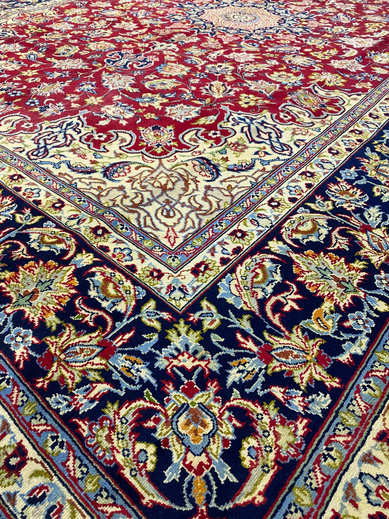 9.5 x 12.8 Nice Persian Esfahan Najafabad Wool Pre-Owned Rug Sale #F-6973
