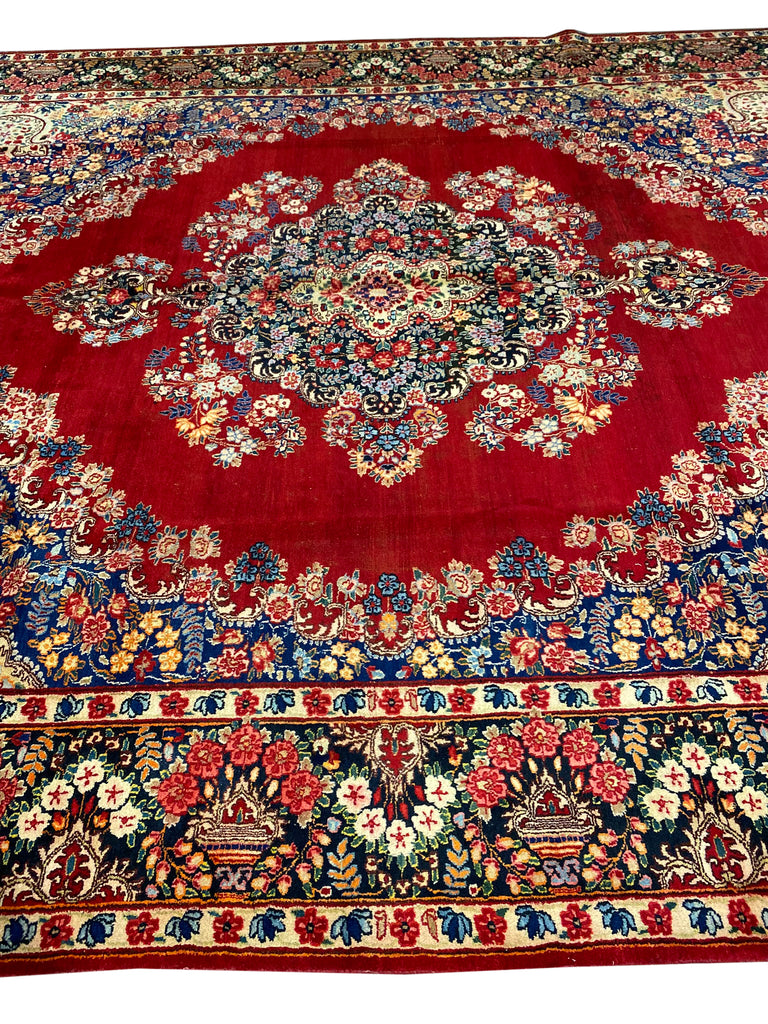 10 x 13 Persian Kerman Rug 1980's Open Field