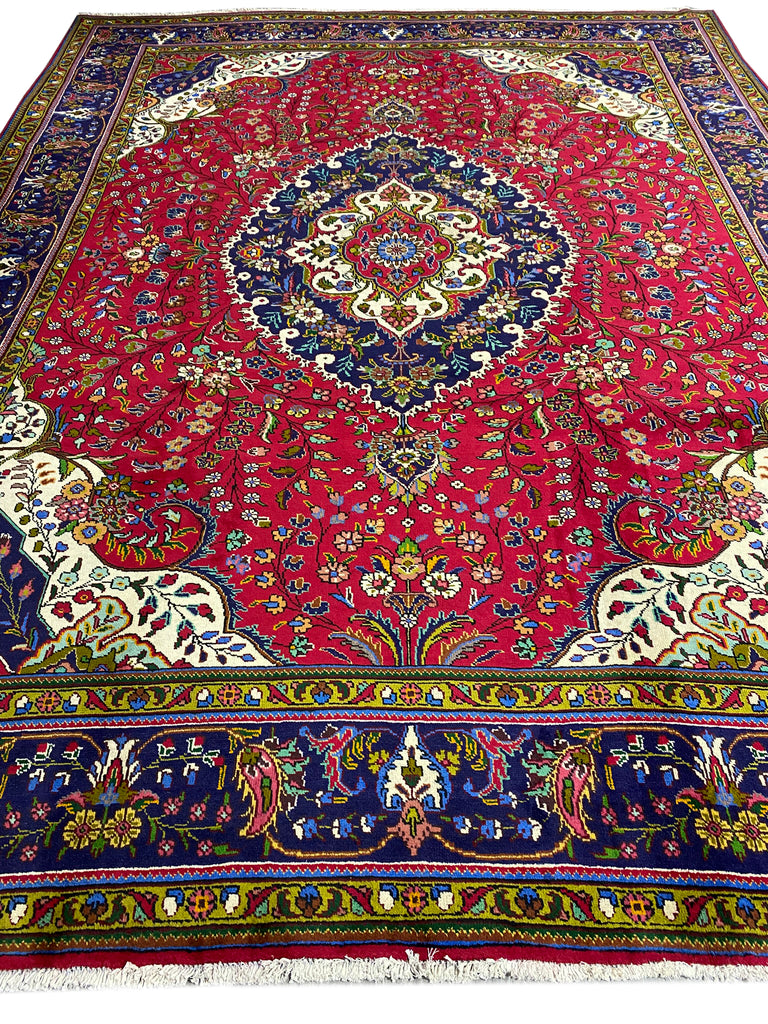 9.9 x 13 Pre-Owned Persian Wool Tabriz Rug