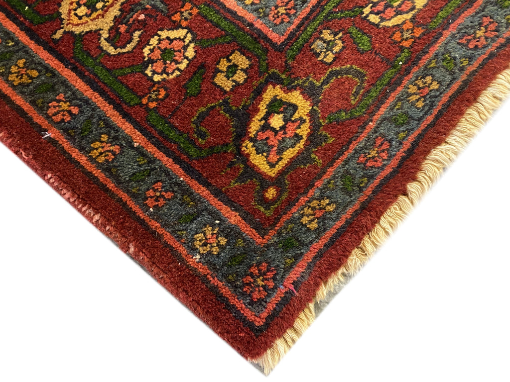 Luxurious-Handmade-Persian-Beautiful-Rug.jpg 