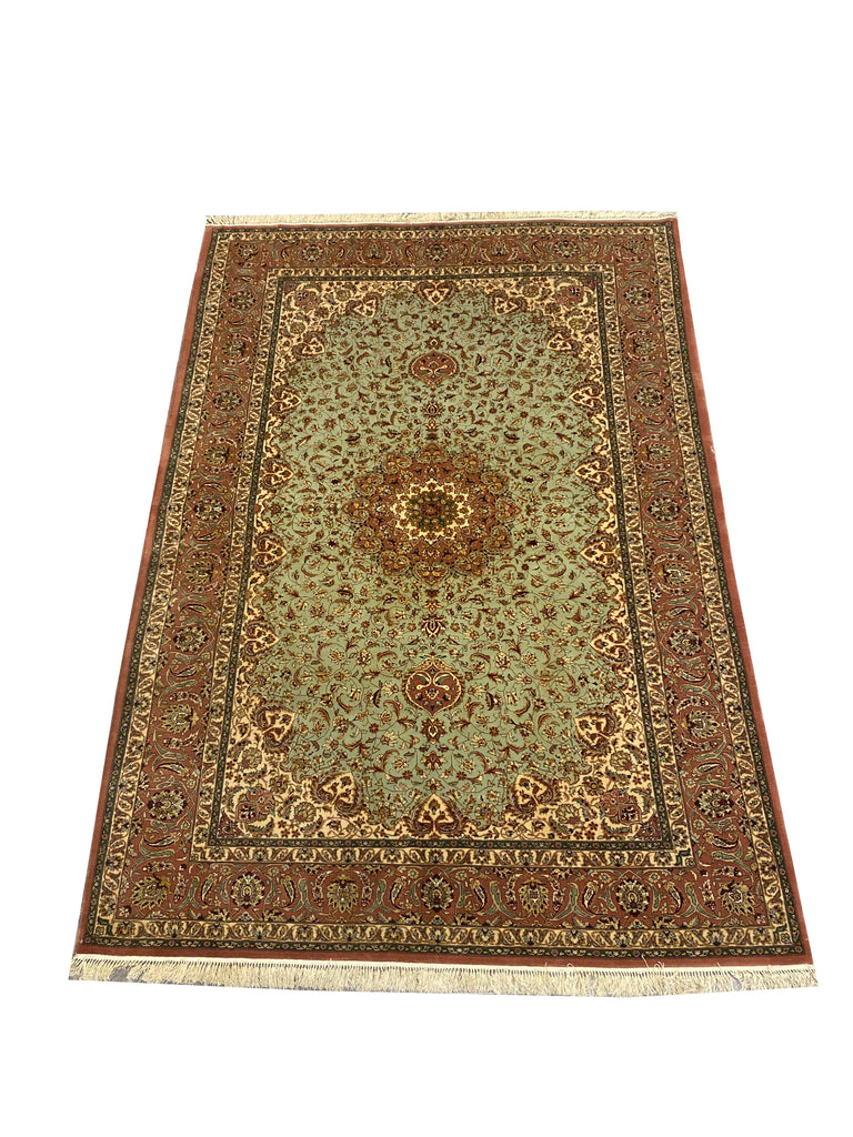 Luxurious-Silk-Wool-Rug.jpg 