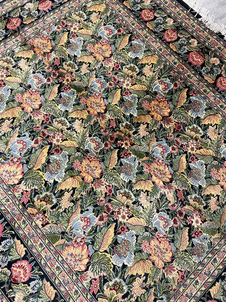 8 x 7.3 Green Signed Persian Wool and Silk Rug 16010