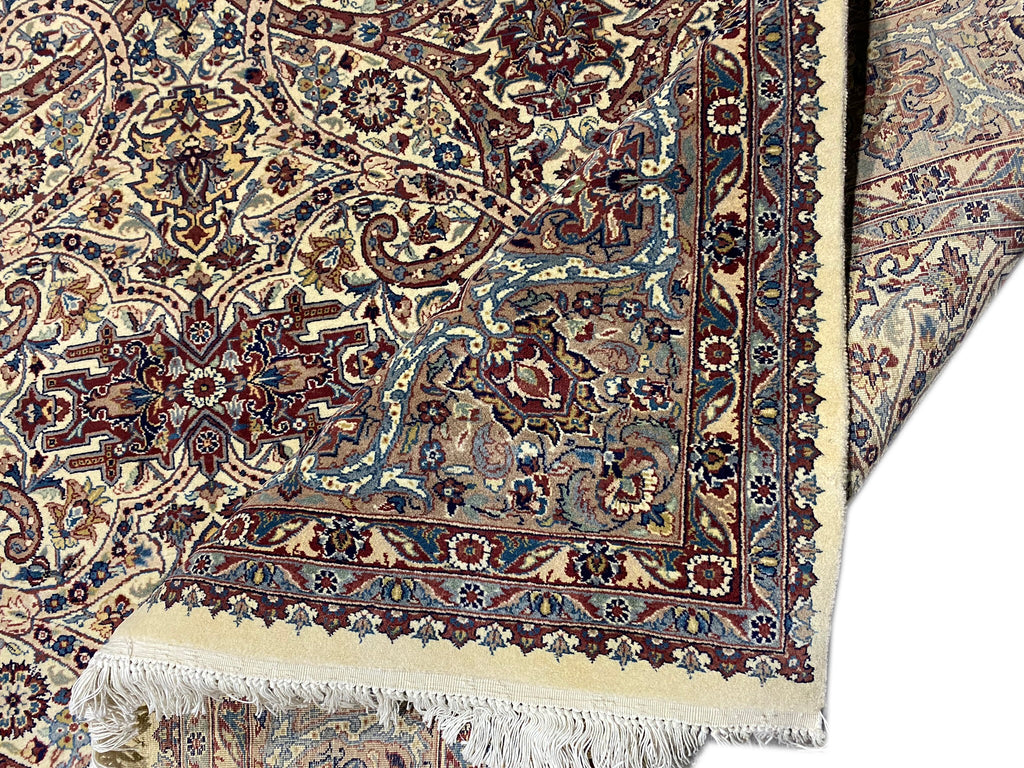 Luxurious-Dense-Weave-Agra-Rug.jpg 