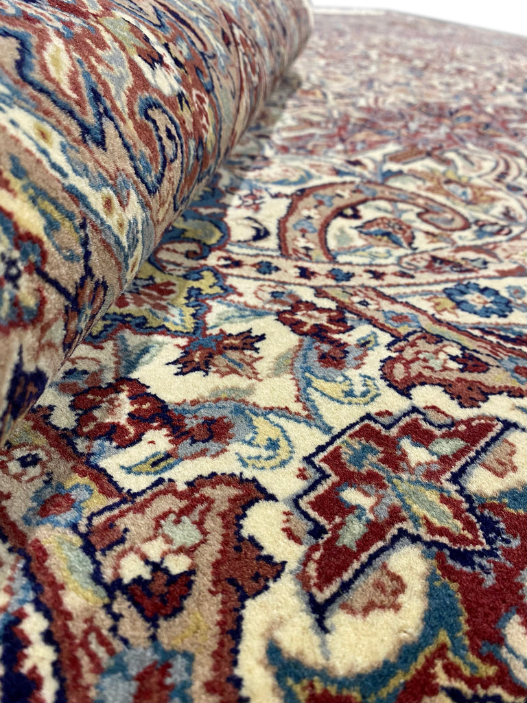Luxurious-Dense-Weave-Agra-Rug.jpg 