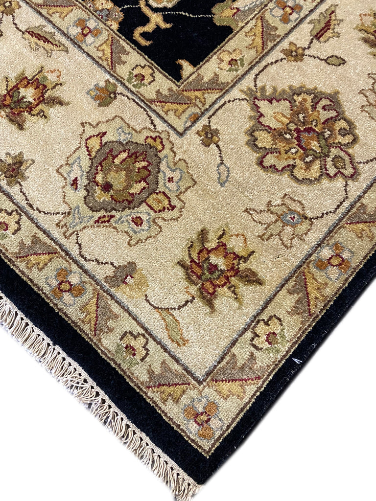 8 x 10 QUALITY AGRA RUG BLACK #F-6458
