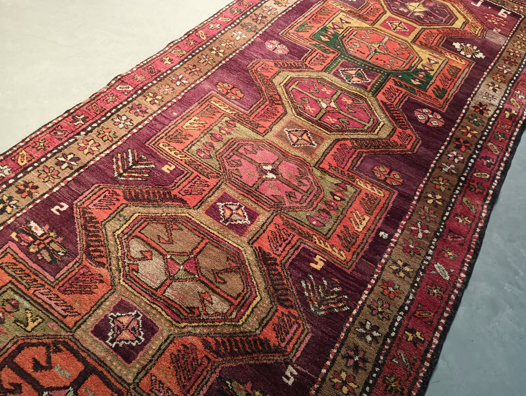 4.9 x 12.5 Persian tribal gallery Size Rug #F-5818