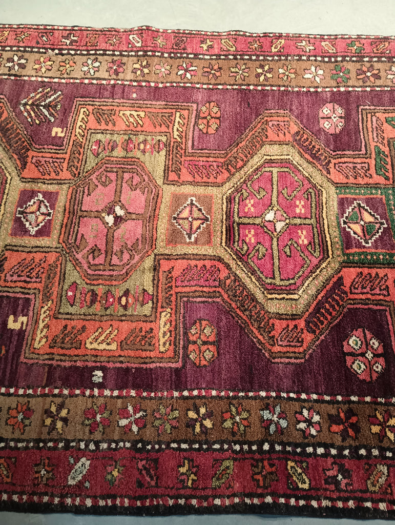 4.9 x 12.5 Persian tribal gallery Size Rug #F-5818