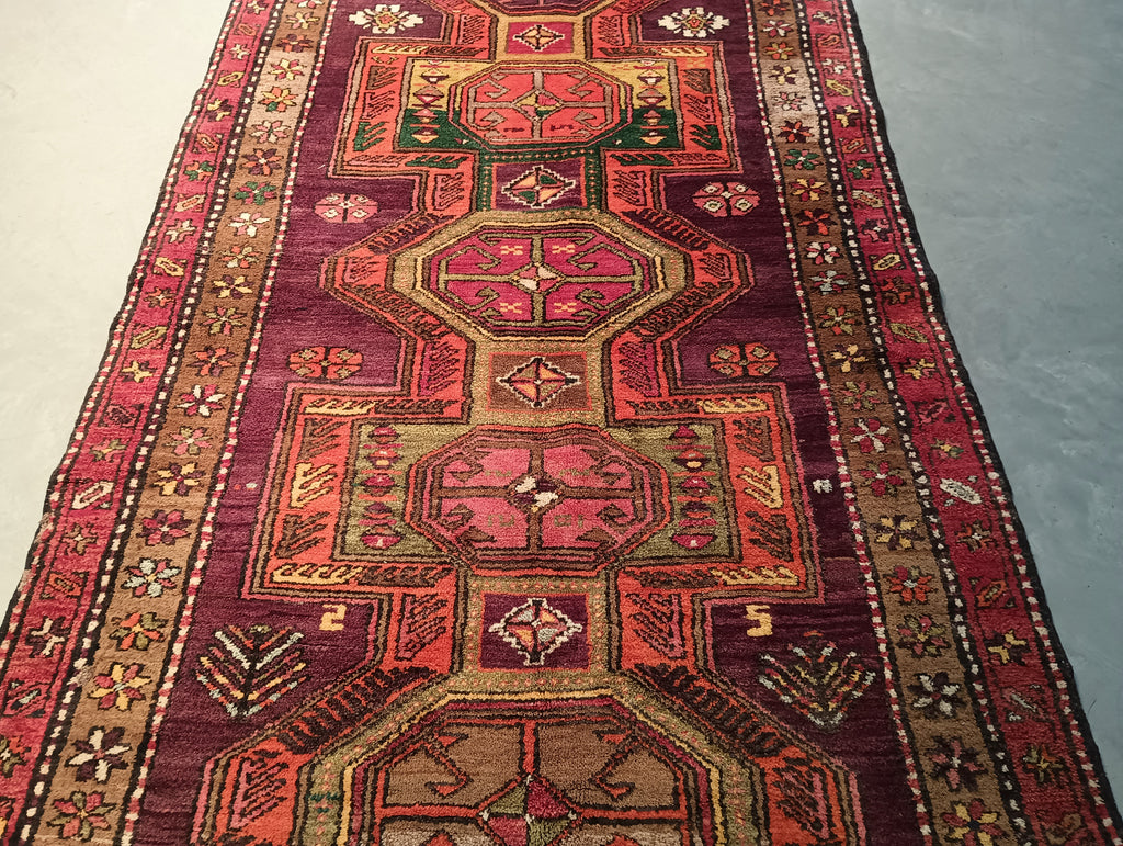 4.9 x 12.5 Persian tribal gallery Size Rug #F-5818