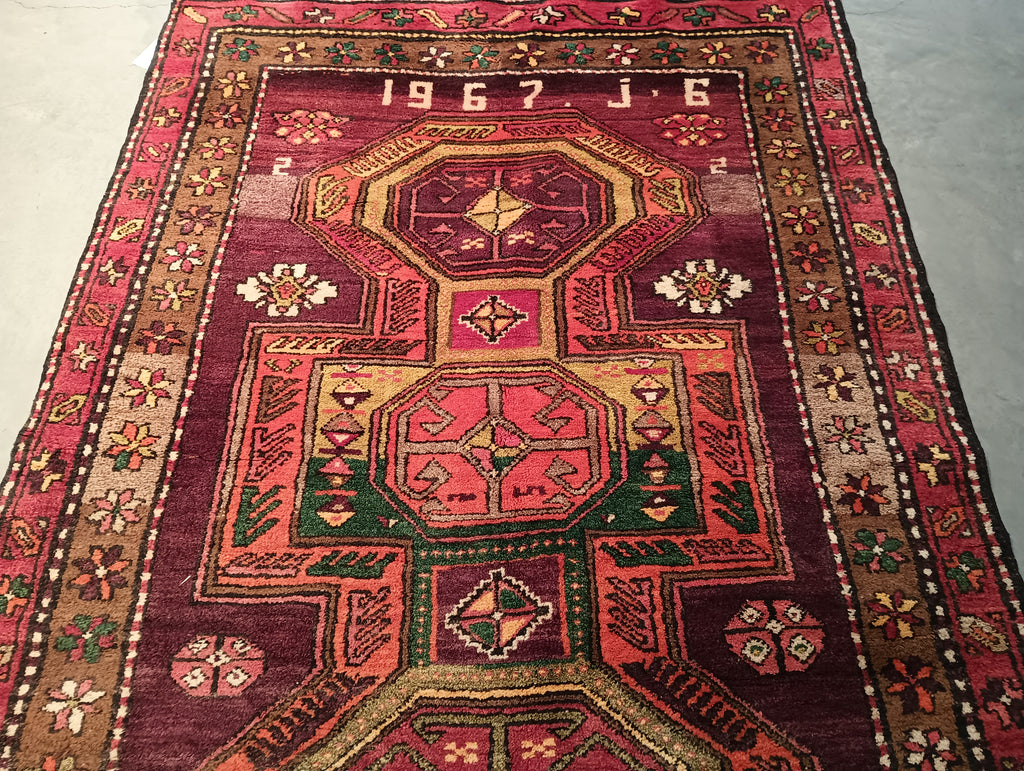 4.9 x 12.5 Persian tribal gallery Size Rug #F-5818