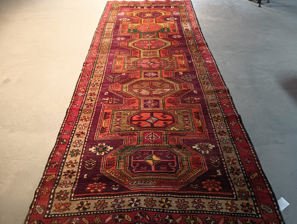 4.9 x 12.5 Persian tribal gallery Size Rug #F-5818