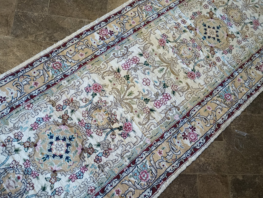 10'-Feet-Runner-bamboo-Silk-Hand-Knotted-Rug.jpg 