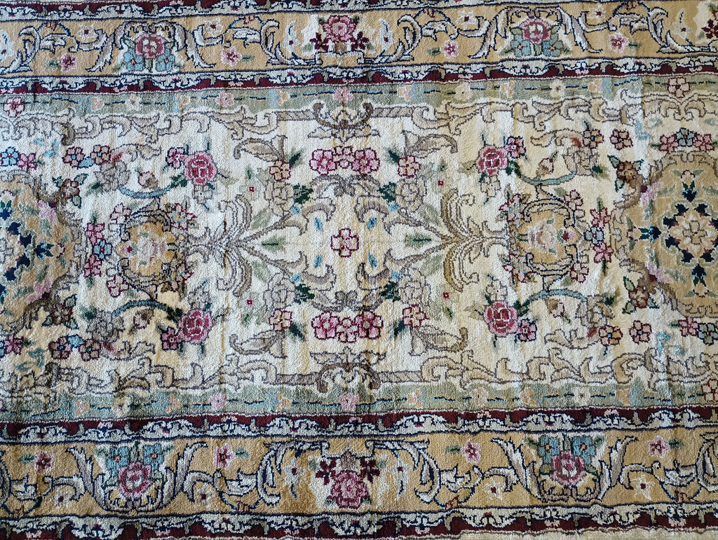 10'-Feet-Runner-bamboo-Silk-Hand-Knotted-Rug.jpg 
