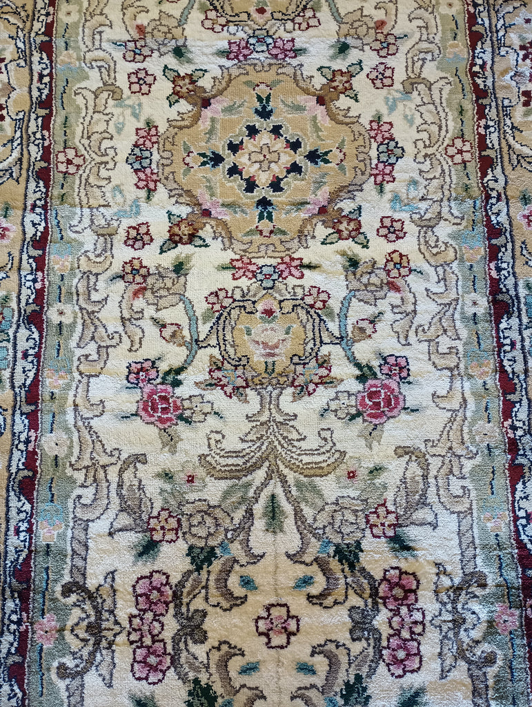 10'-Feet-Runner-bamboo-Silk-Hand-Knotted-Rug.jpg 