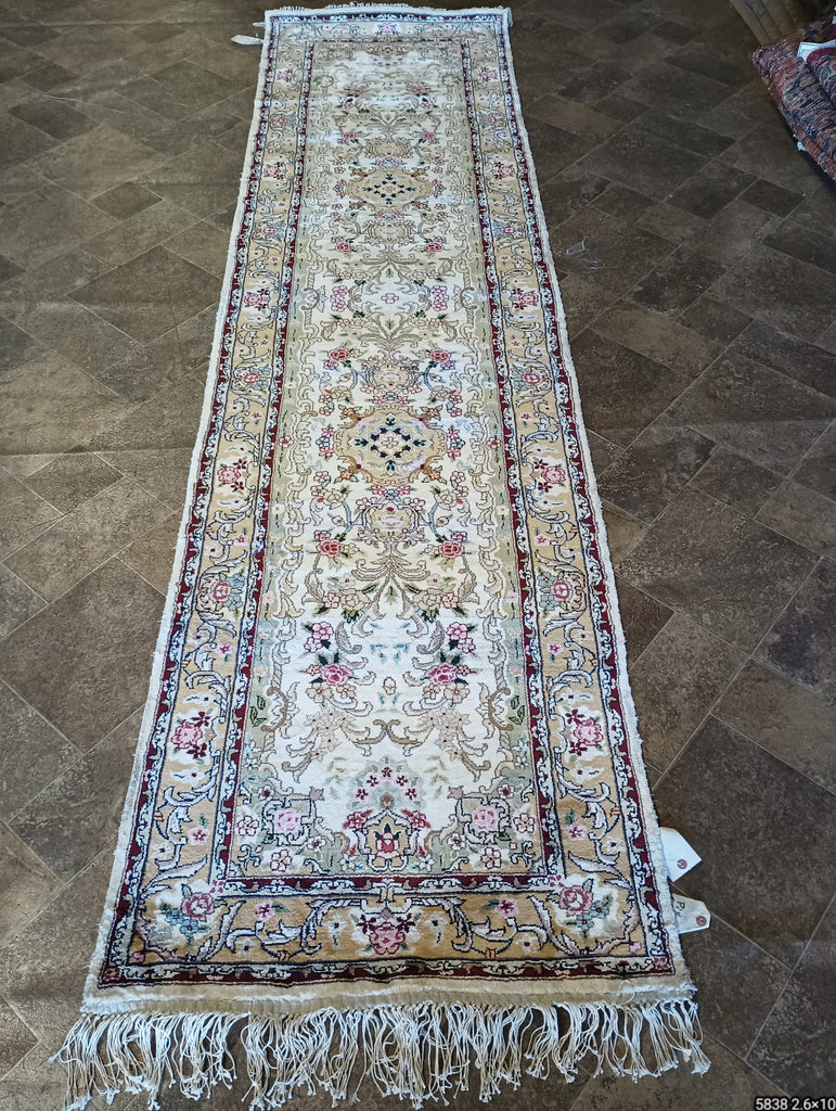 10'-Feet-Runner-bamboo-Silk-Hand-Knotted-Rug.jpg 