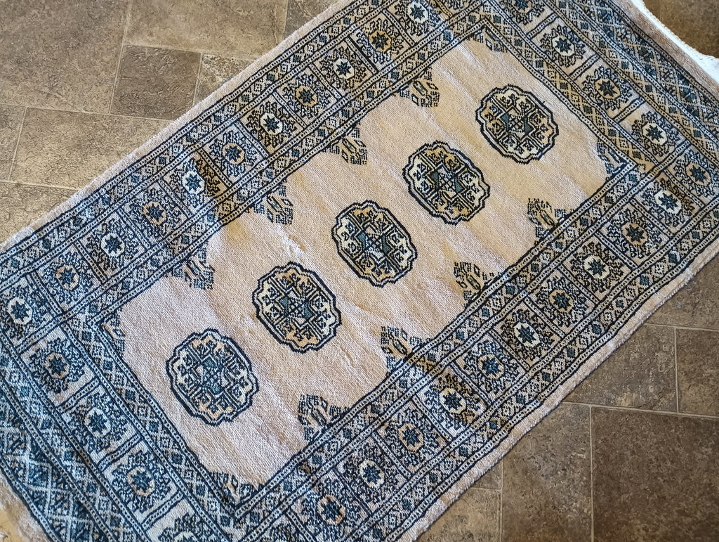 2.7 x 4.6 Beige Bokhara Hand-Knotted Wool #F-5844