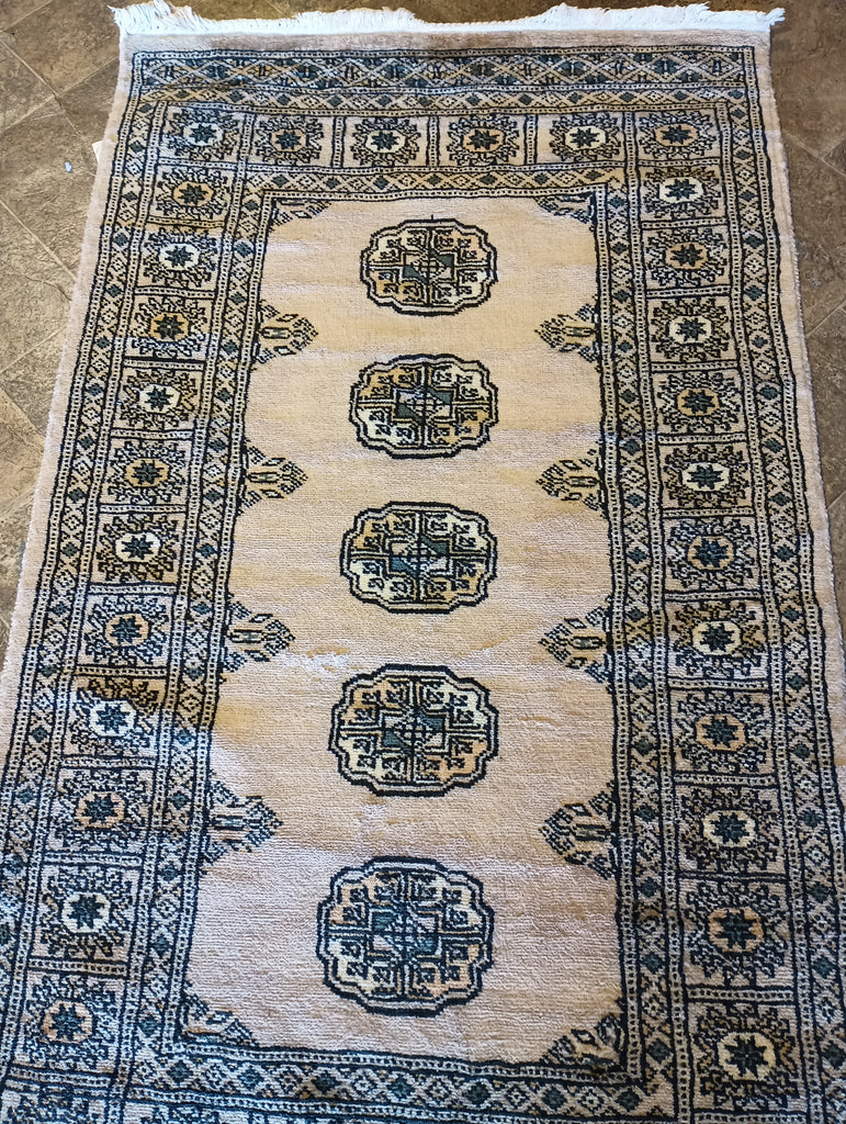 2.7 x 4.6 Beige Bokhara Hand-Knotted Wool #F-5844