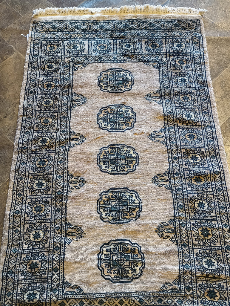 2.7 x 4.6 Beige Bokhara Hand-Knotted Wool #F-5844