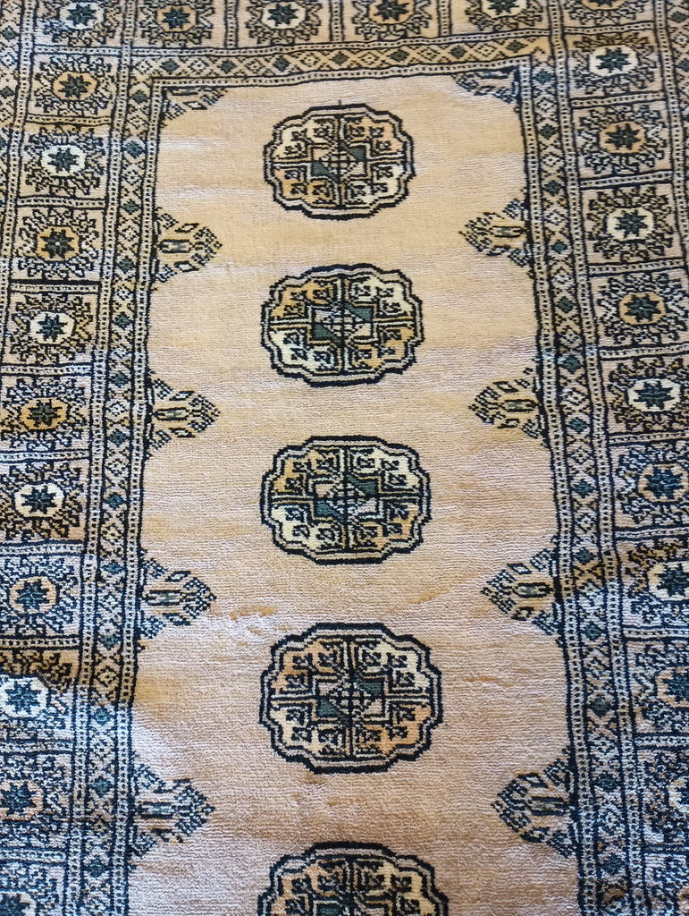 2.7 x 4.6 Beige Bokhara Hand-Knotted Wool #F-5844