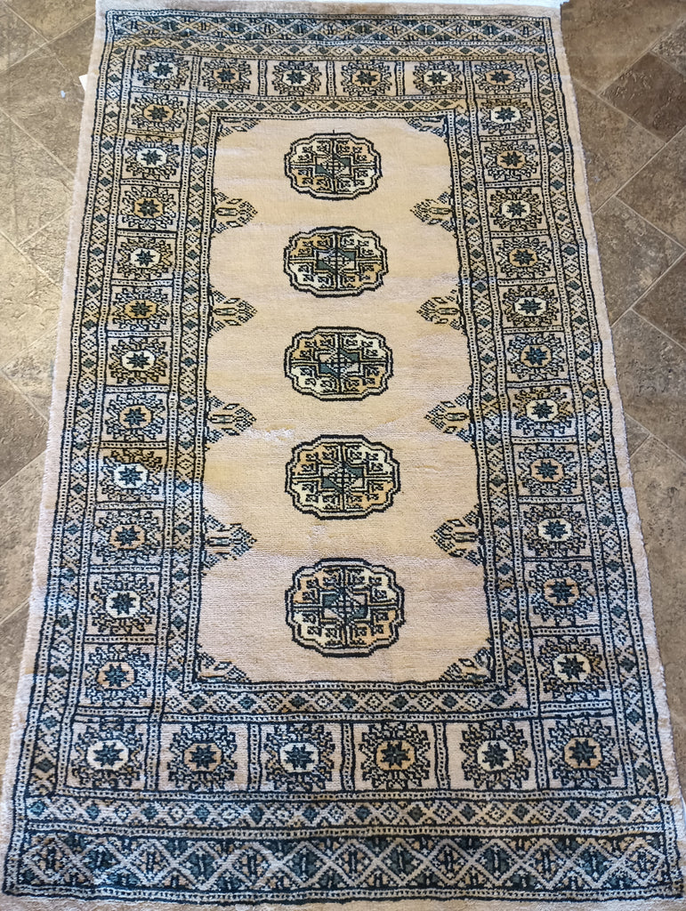 2.7 x 4.6 Beige Bokhara Hand-Knotted Wool #F-5844