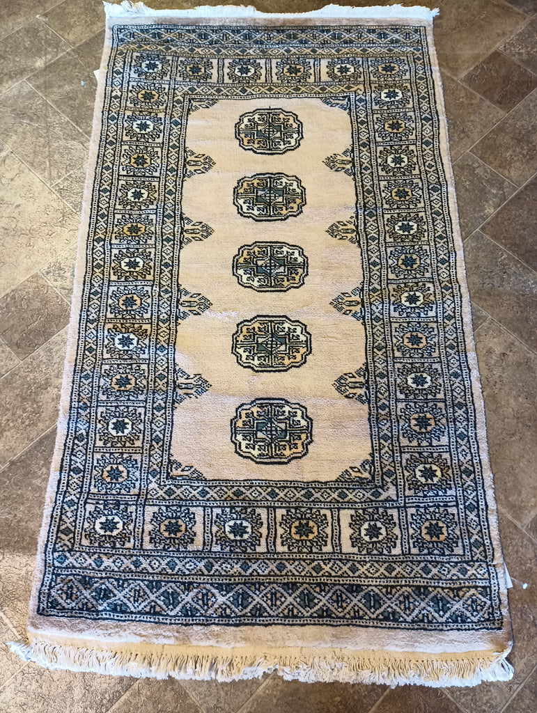 2.7 x 4.6 Beige Bokhara Hand-Knotted Wool #F-5844