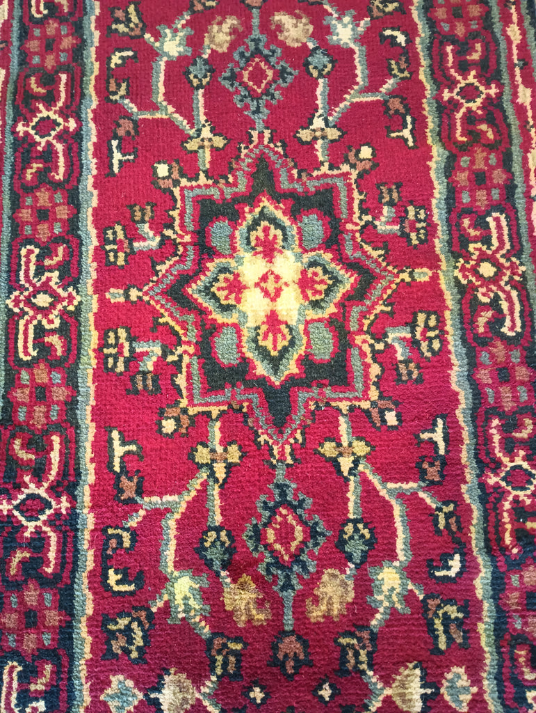 Luxurious-Authentic-Heriz-Rug.jpg