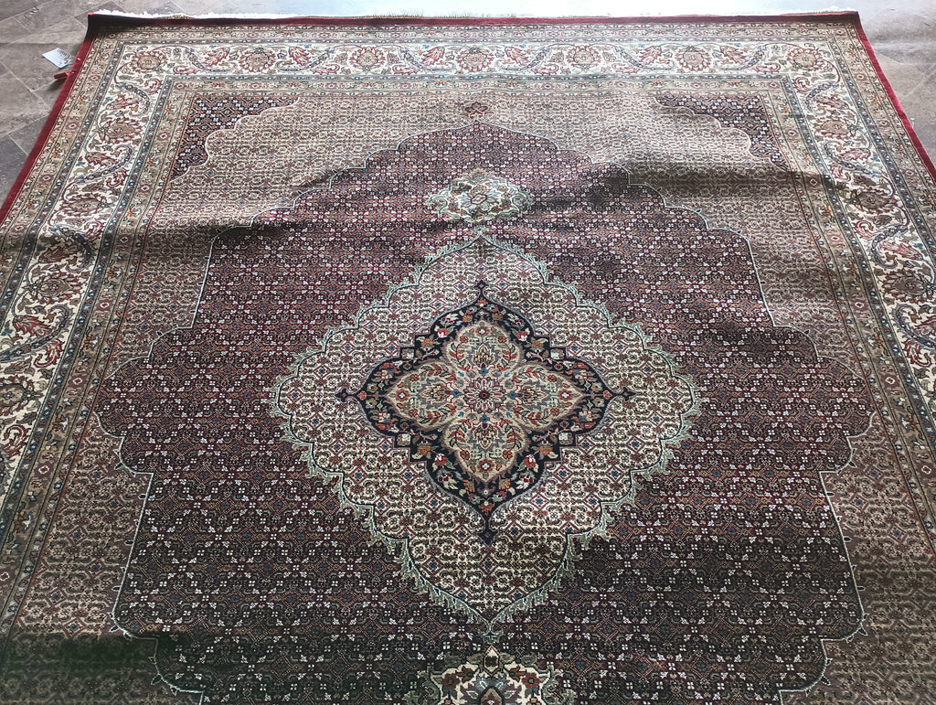 8.2 x 9.9 MAHI TABRIZ QUALITY RUG Wool and Silk Burgundy #F-5882