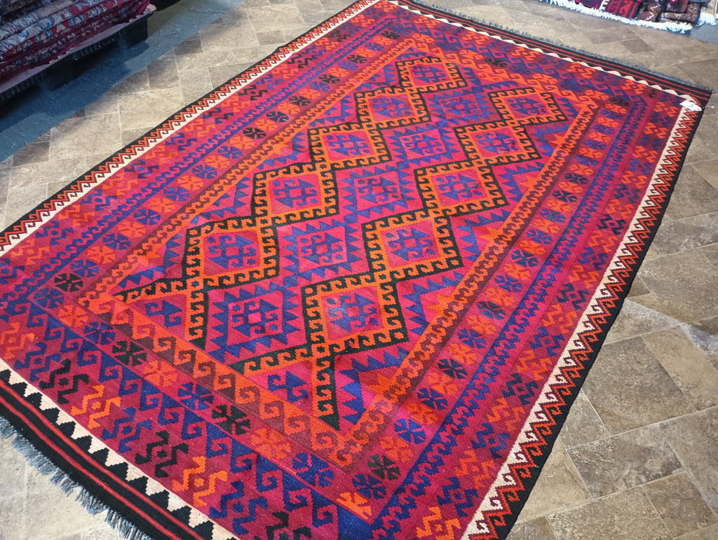Luxurious-Kilim-Wool-Rug.jpg 
