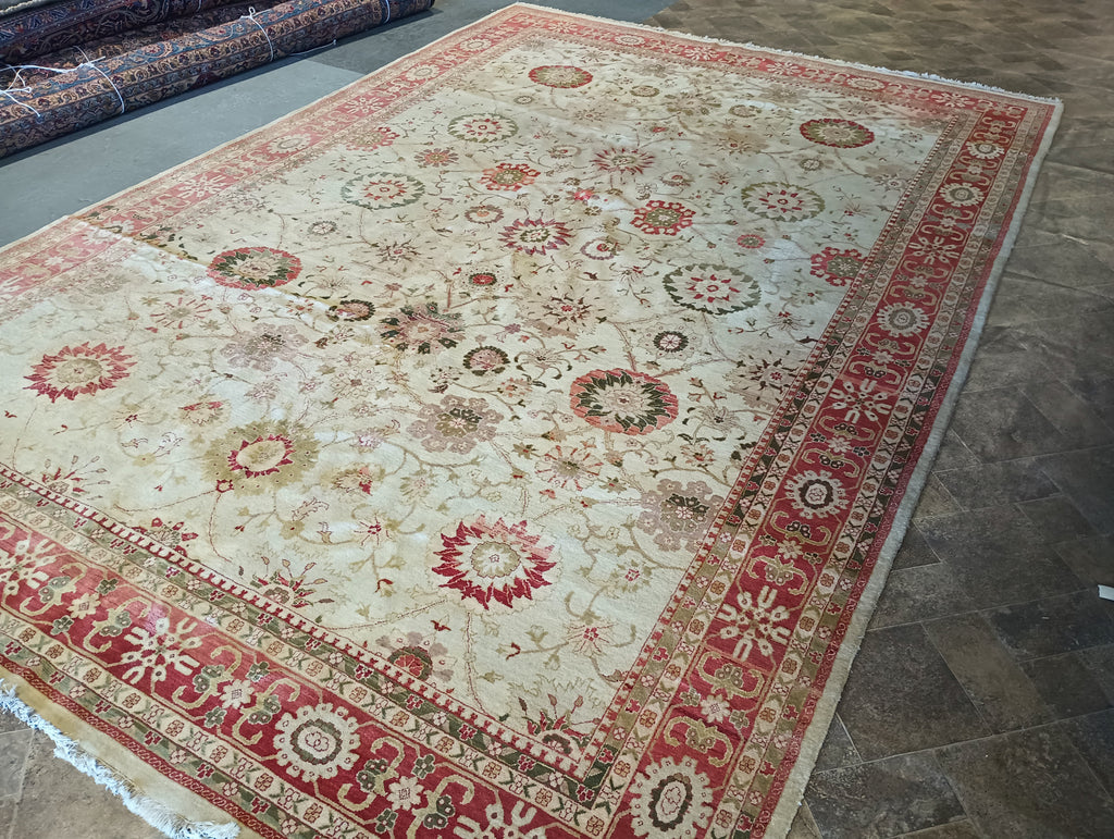 Luxurious-Agra-Rug.jpg 