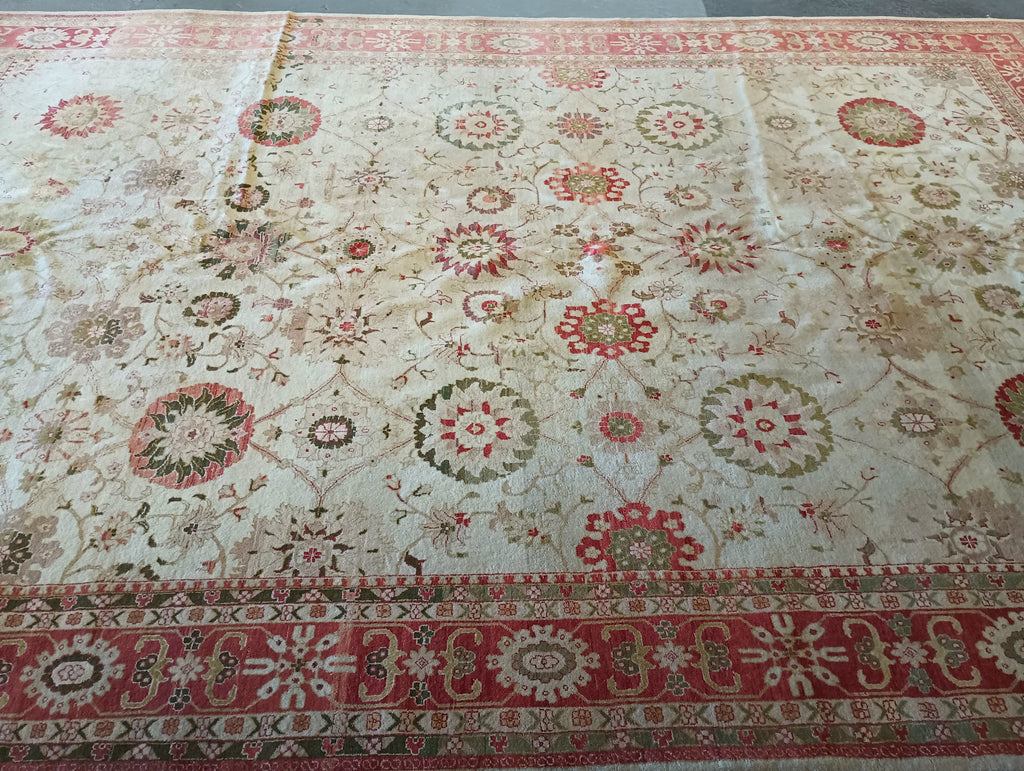 Luxurious-Agra-Rug.jpg 