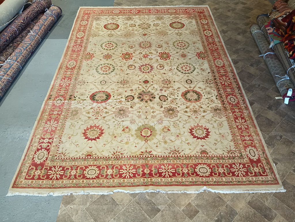 Luxurious-Agra-Rug.jpg 