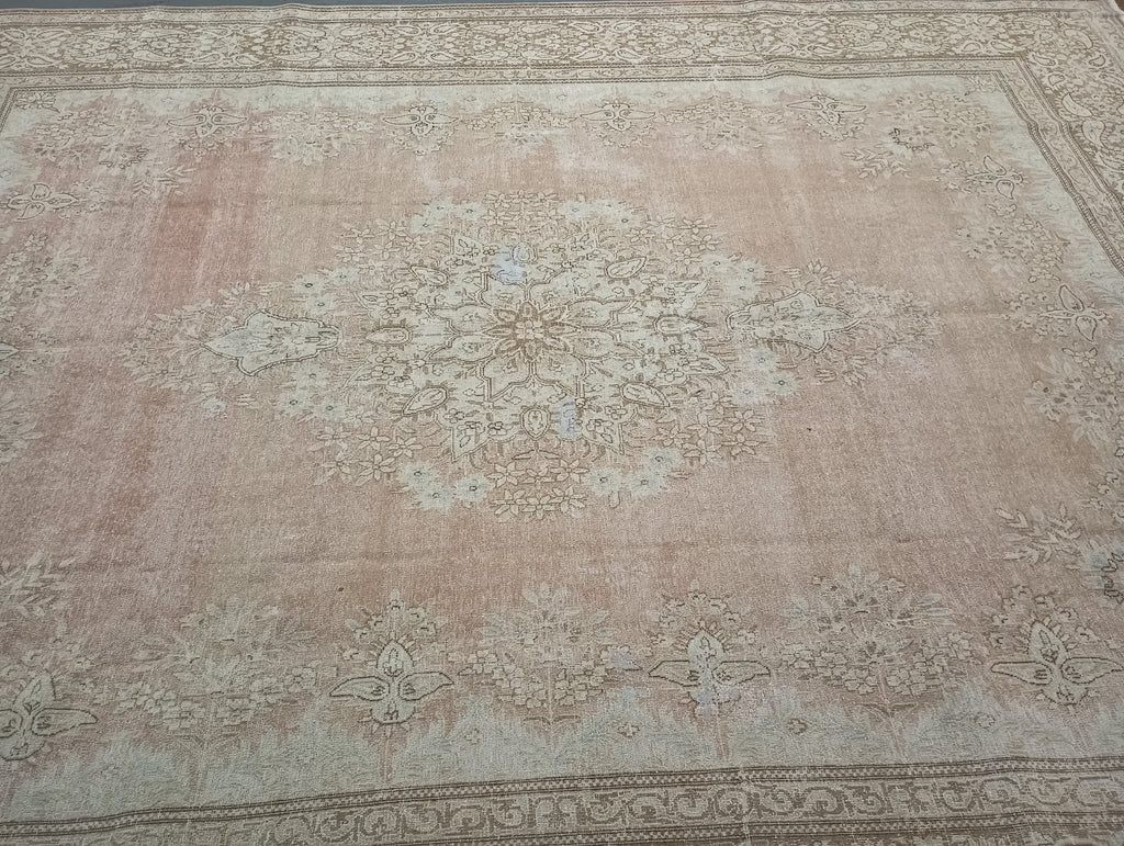 Light 9' x 12' Vintage Persian Kerman Rug Pale Faded Neutral Colors #F-5982