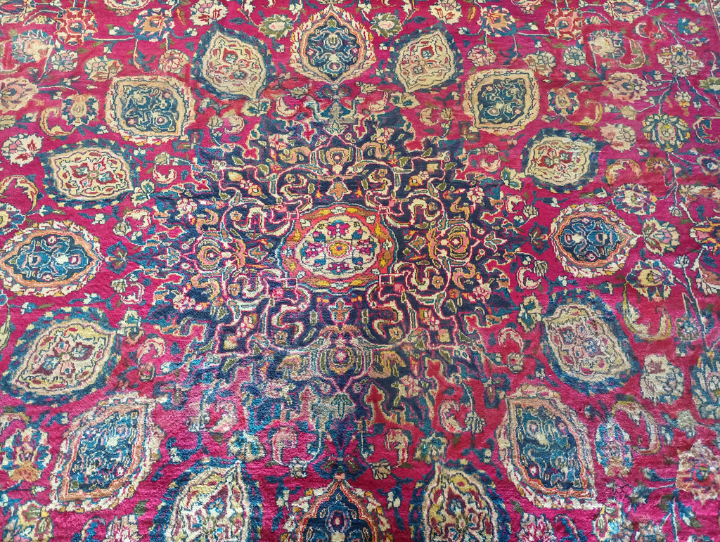 Authentic-Persian-Sheikh-Safi-Rug.jpg