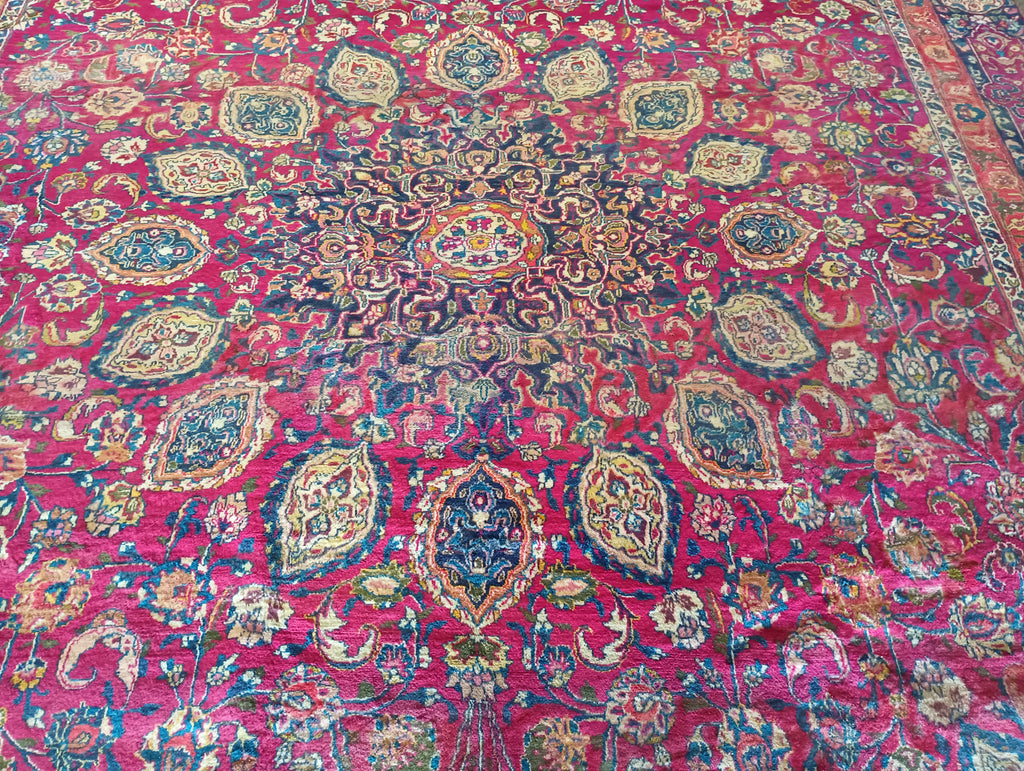 Authentic-Persian-Sheikh-Safi-Rug.jpg