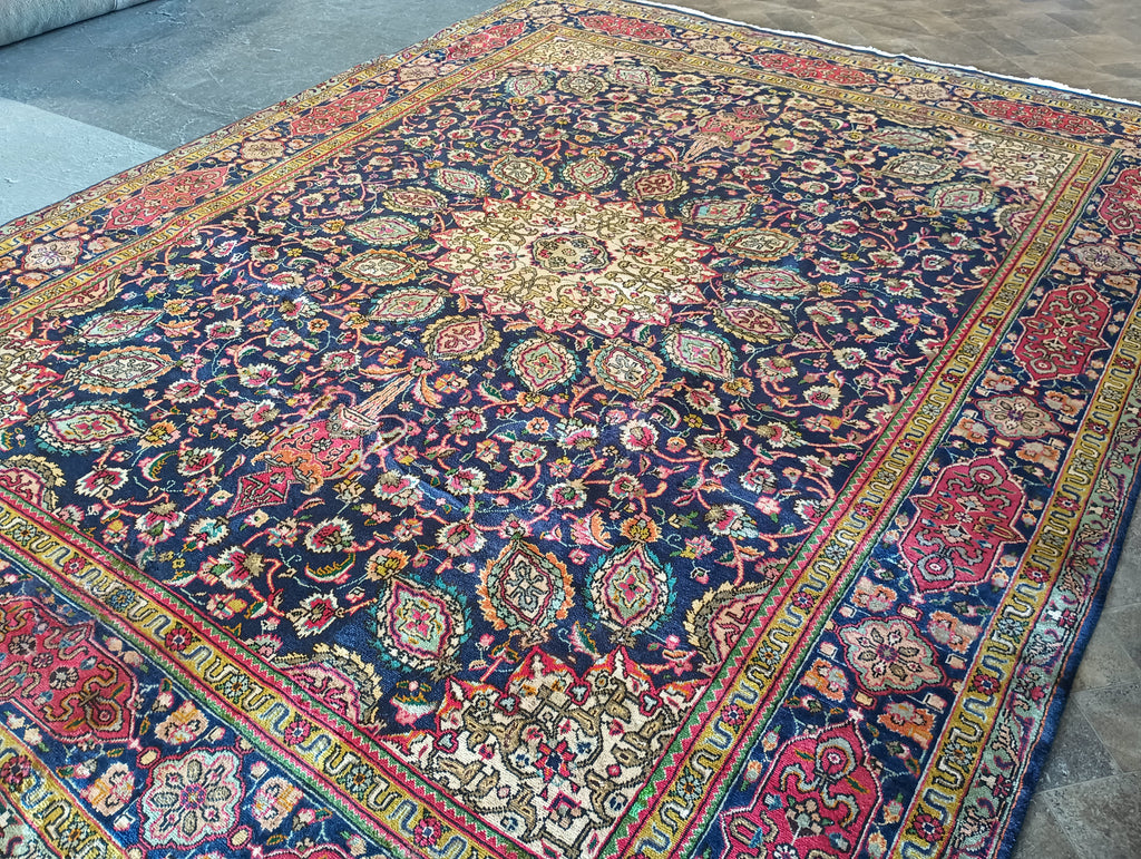 9.6 x 12.4 Authentic Persian Sheikh Safi Tabriz Wool Rug Semi-Antique #F-6007