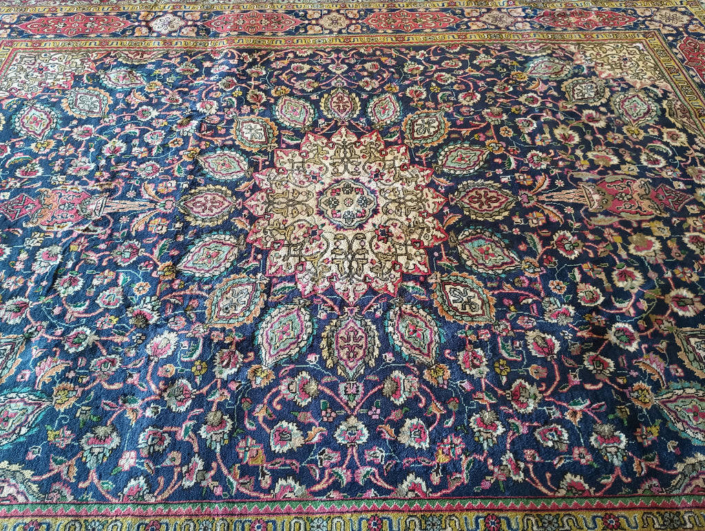 9.6 x 12.4 Authentic Persian Sheikh Safi Tabriz Wool Rug Semi-Antique #F-6007