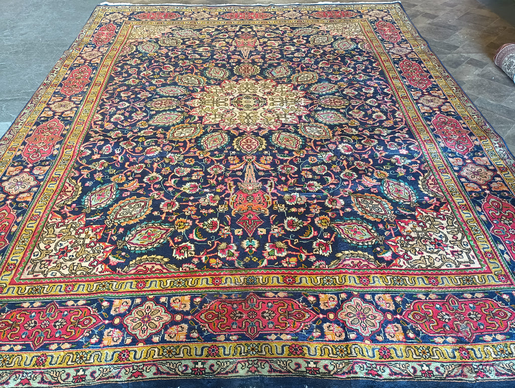 9.6 x 12.4 Authentic Persian Sheikh Safi Tabriz Wool Rug Semi-Antique #F-6007