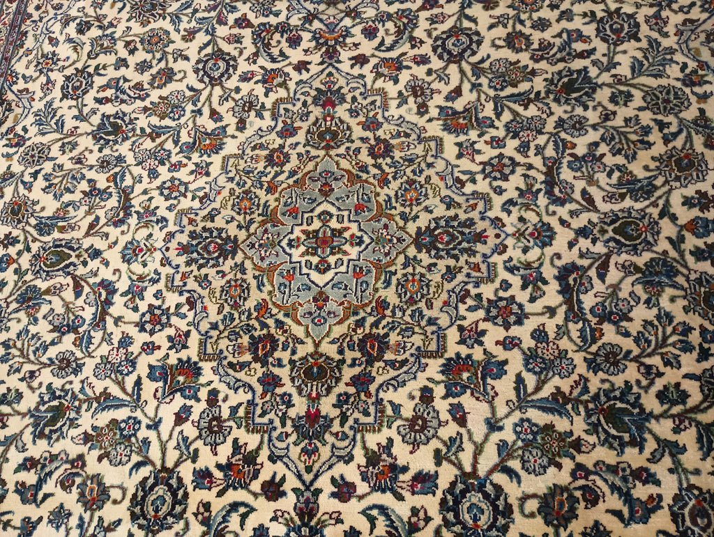 Light-Ivory-Persian-Kasha-Rug.jpg