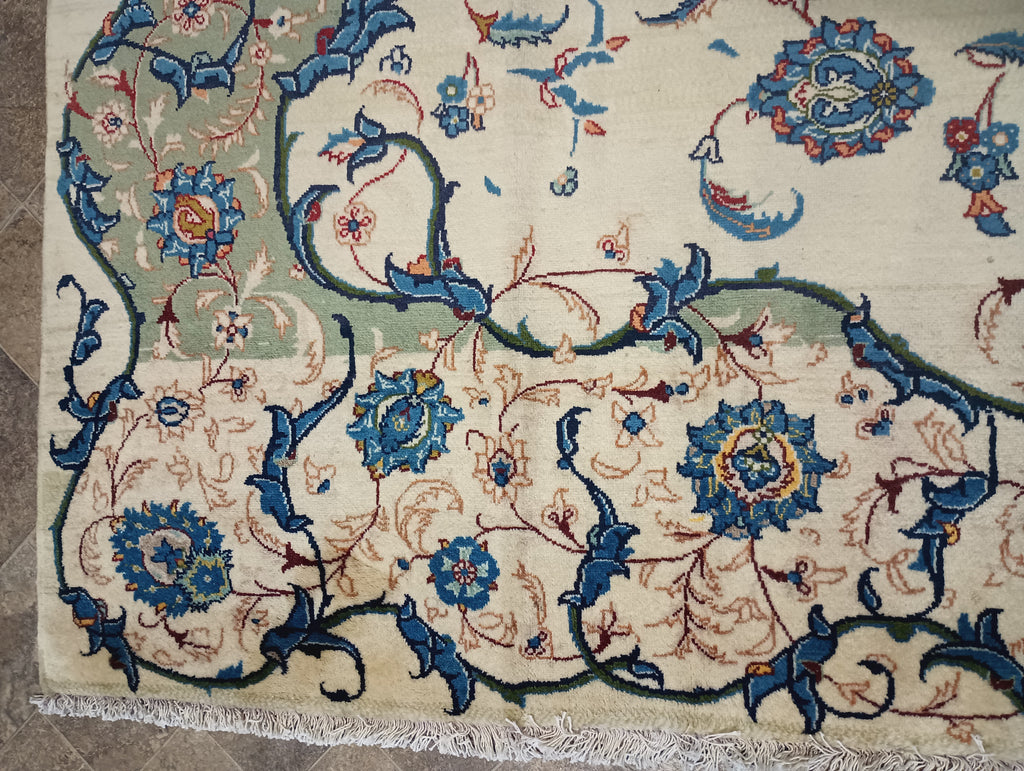 Luxurious-Authentic-Persan-Kashan-Rug.jpg
