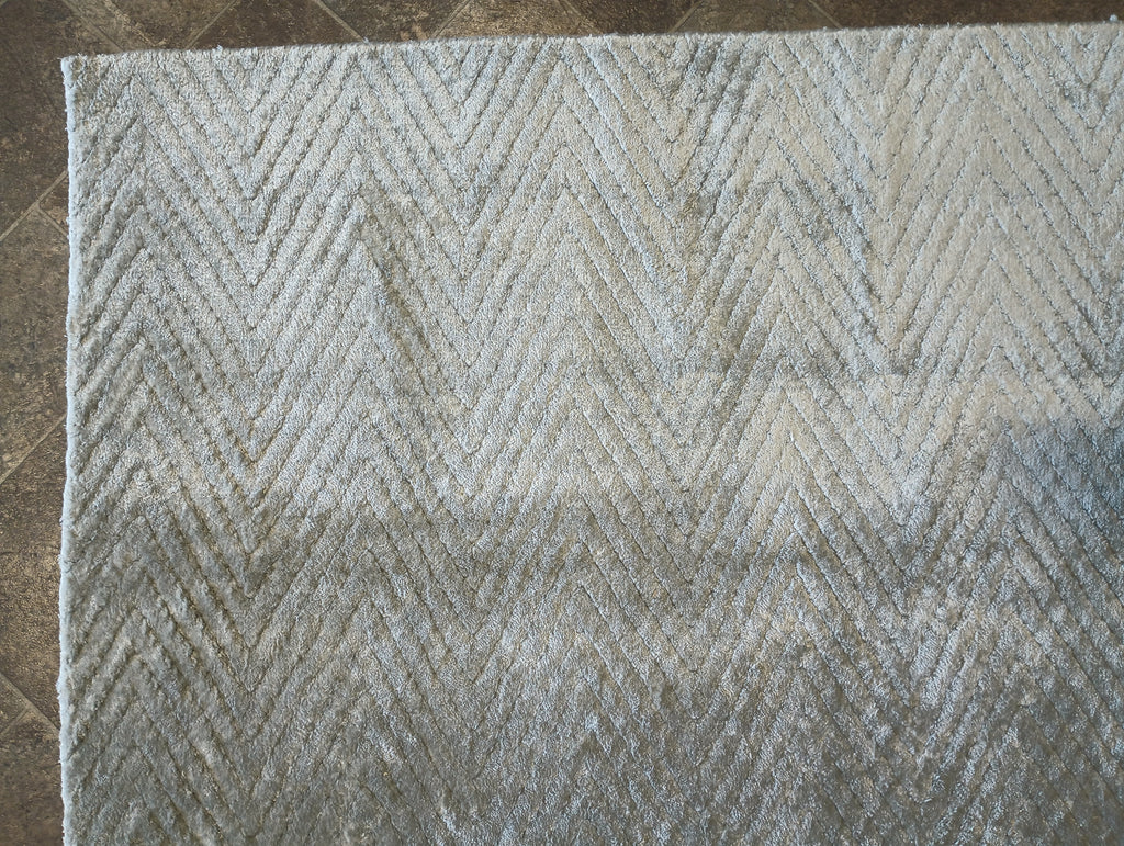 5 x 8.5 CONTEMORRAY Bamboo Silk Gray Rug #F-6093