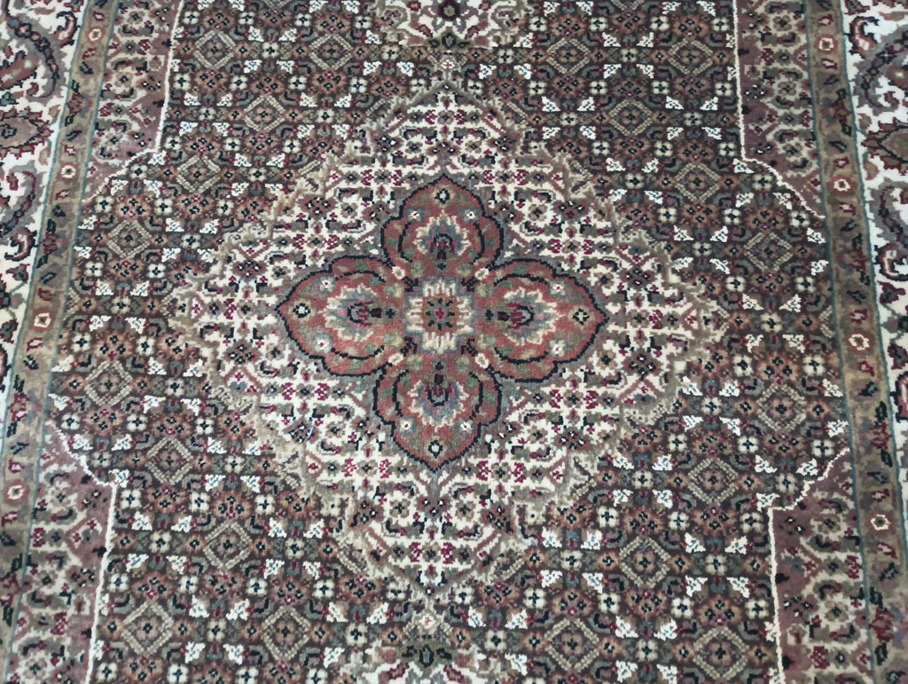 Fine-Quality-Handmade-Rug.jpg 
